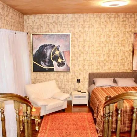 Domaine De Julie Гостевой дом Монтрё