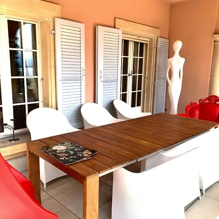 Domaine De Julie Casa de hóspedes