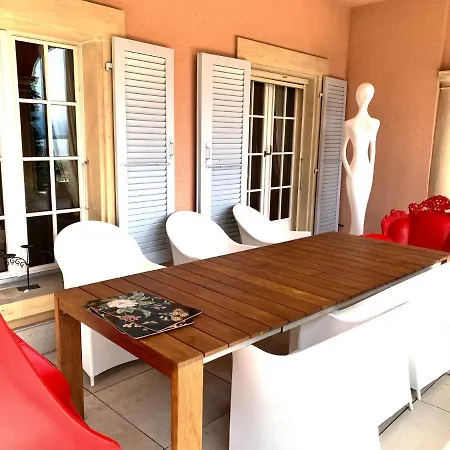 Domaine De Julie Casa de hóspedes