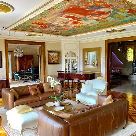 Domaine De Julie بيت ضيافة مونترو