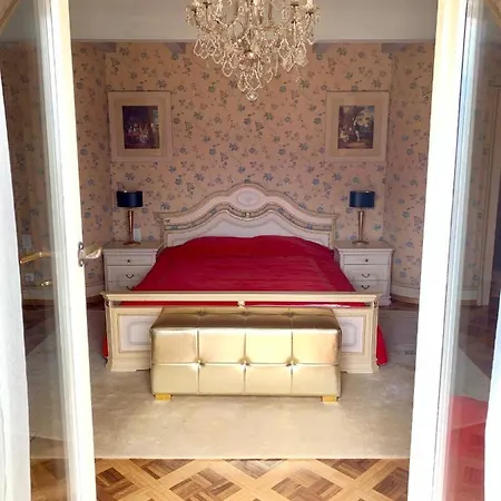 Domaine De Julie مونترو
