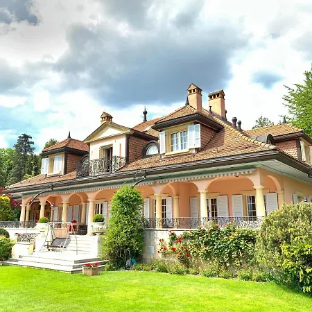 بيت ضيافة Domaine De Julie *